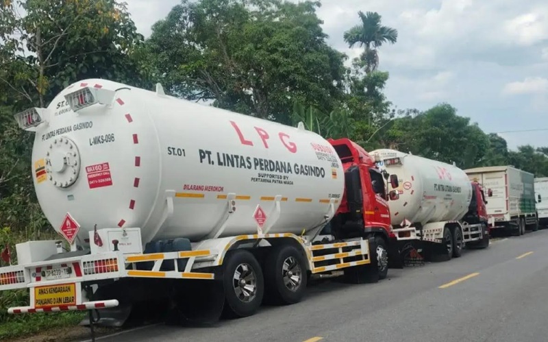 Mobil Pertamina -Holopis