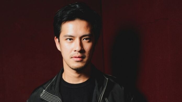Morgan Oey - Holopis