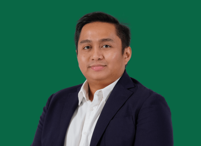 Nicky Fahrizal - Holopis