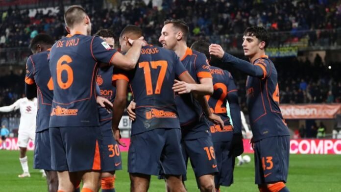 Pemain Inter Milan selebrasi usai cetal gol ke gawang Torino._HOLOPIS