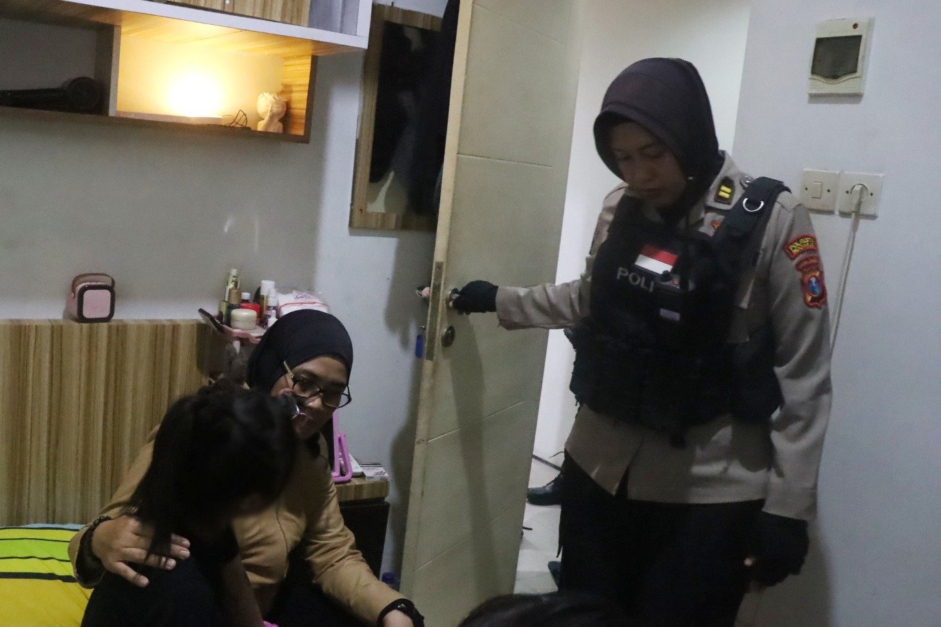 Penanganan Perempuan oleh Polresta Sidoarjo - Holopis