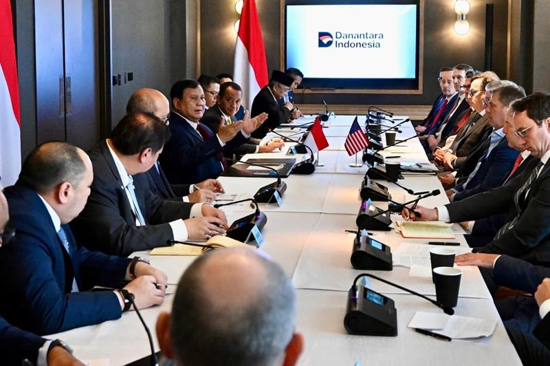 Pertemuan Presiden Prabowo Subianto dengan 12 pimpinan perusahaan investasi terkemuka di dunia - Holopis