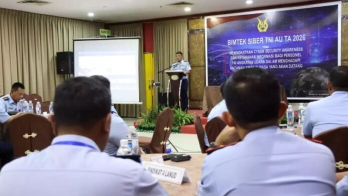 Staf Intelijen TNI AU (Sintelau) menggelar Bimbingan Teknis (Bimtek) Siber TNI AU._HOLOPIS
