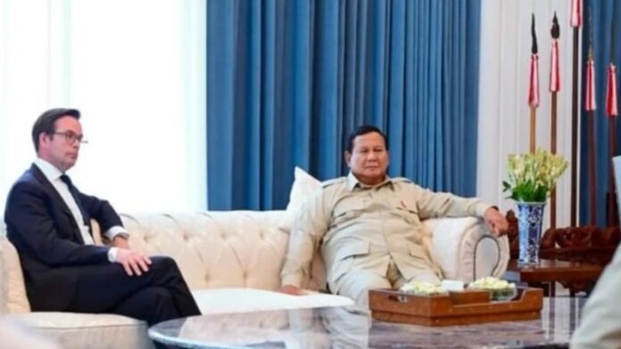Prabowo Bertemu Bos Embraer - Holopis