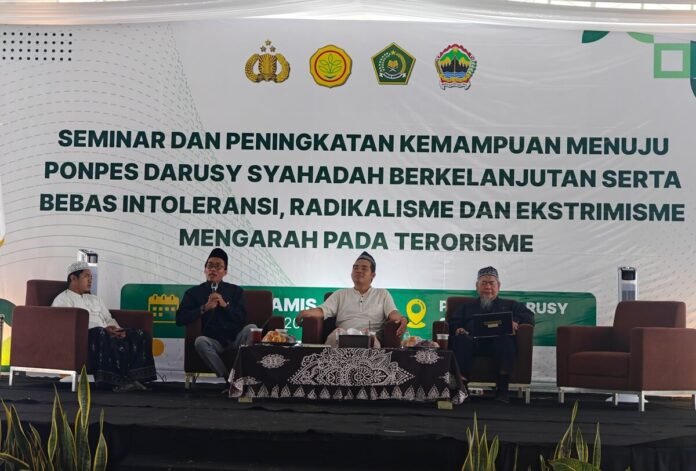 Seminar dan Peningkatan Kemampuan Menuju Ponpes Darusy Syahadah Berkelanjutan - Holopis