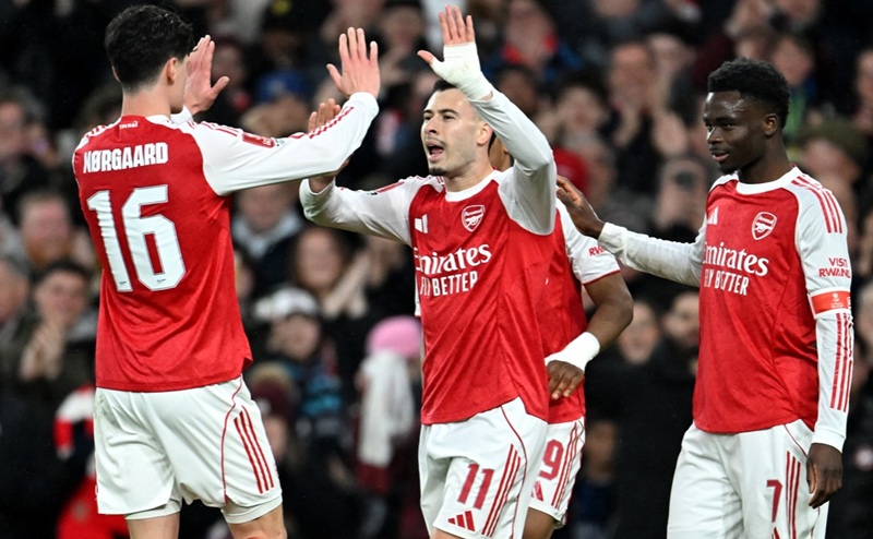 Skuad Arsenal saat selebrasi gol - Holopis