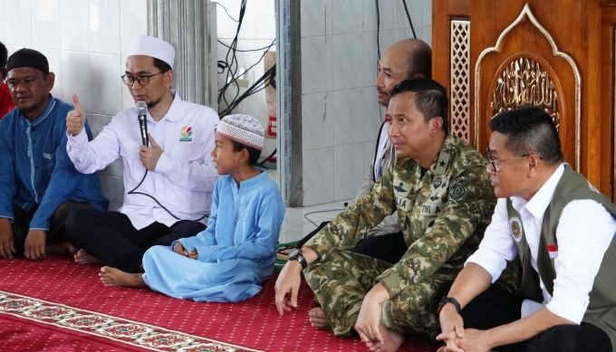TNI Bersama UAH Care Bangun Harapan Pasca Bencana Aceh._Holopis.