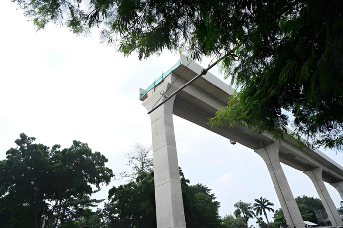 Tiang monorel - Holopis