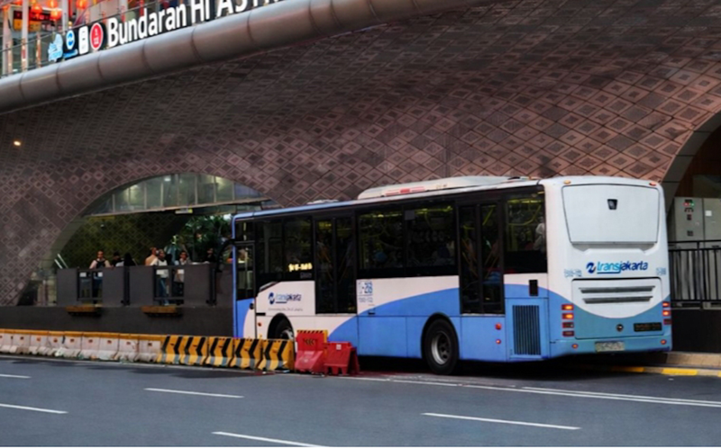 Transjakarta - Holopis