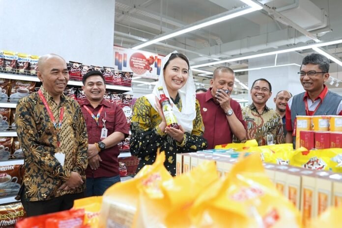 Wamendag Dyah Roro Esti saat cek kebutuhan makanan di Ramadan