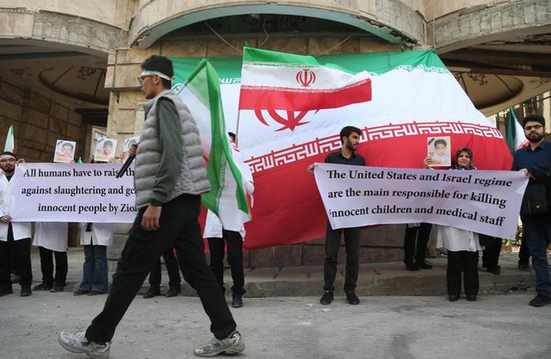 Aksi Unjuk Rasa Tim Medis Di Iran