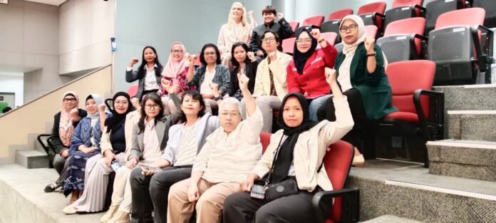 Aktivis Dan Jala Prt Holopis
