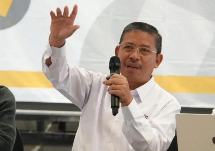 Amien Suyitno Holopis
