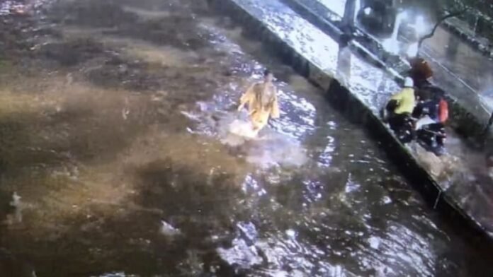 Banjir Di Jaksel Holopis