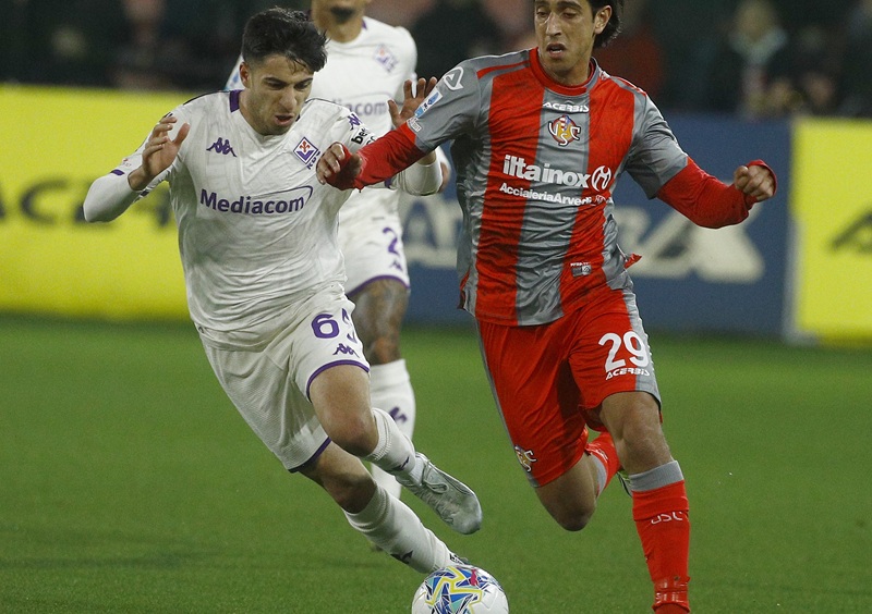 Cremonese Vs Fiorentina Di Liga Italia Holopis