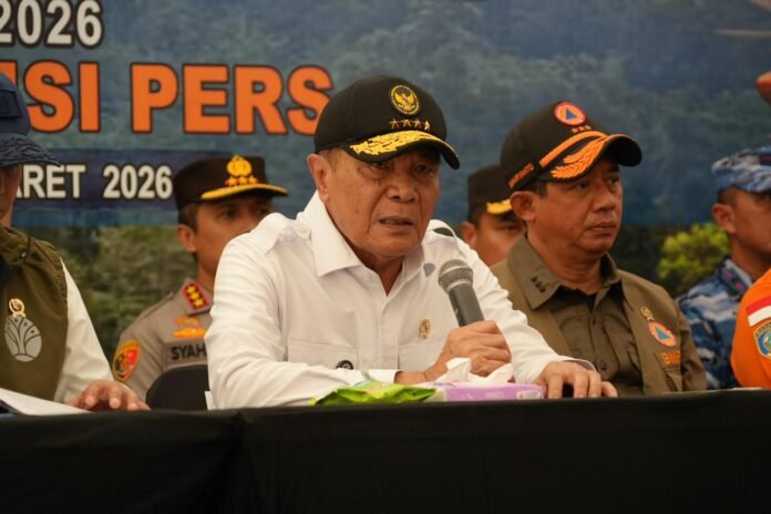 Djamari Chaniago Holopis