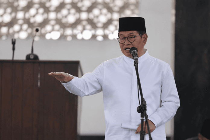 Gubernur Dki Jakarta Holopis 1