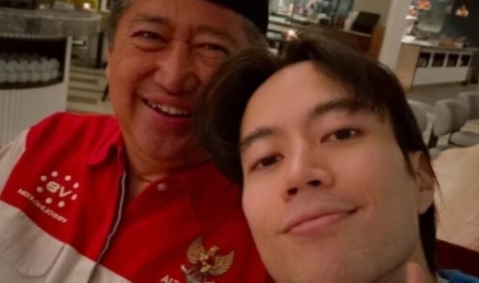 Hary Kiss dan Vidi Aldiano Holopis