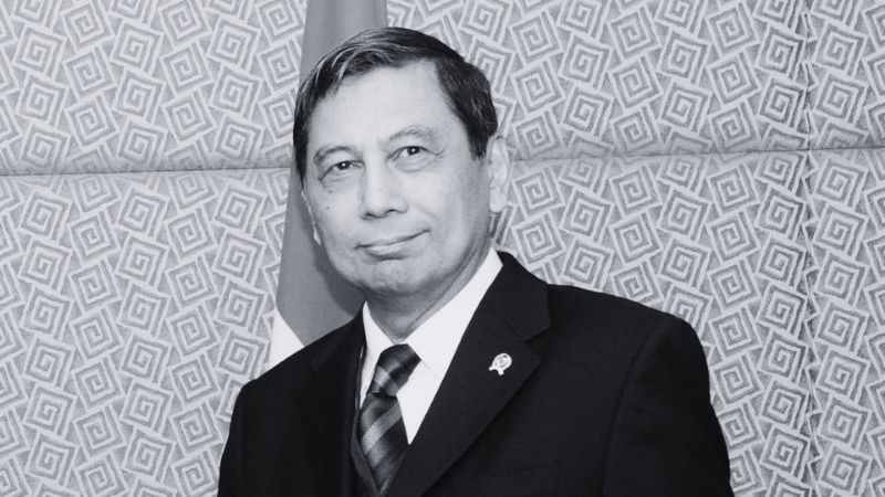 Juwono Sudarsono Holopis