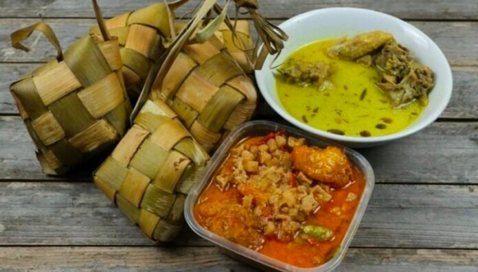 Ketupat Sayur Betawi