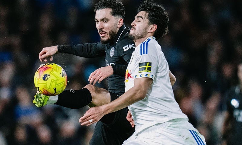Leeds United vs Manchester City di Liga Inggris - Holopis