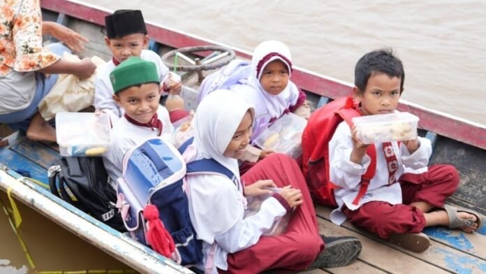 Mbg Di Sungai Musi Holopis