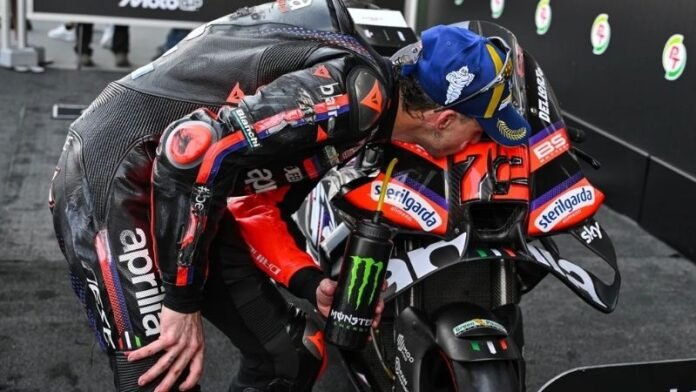 Marco Bezzecchi MotoGP Thailand 3 - Holopis