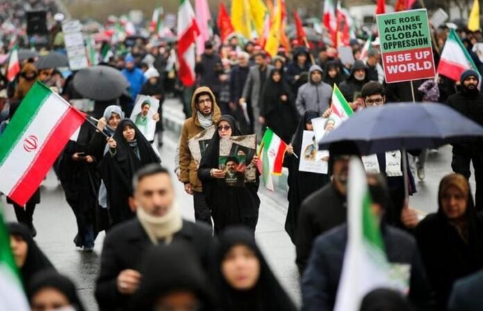 Pawai Warga Iran
