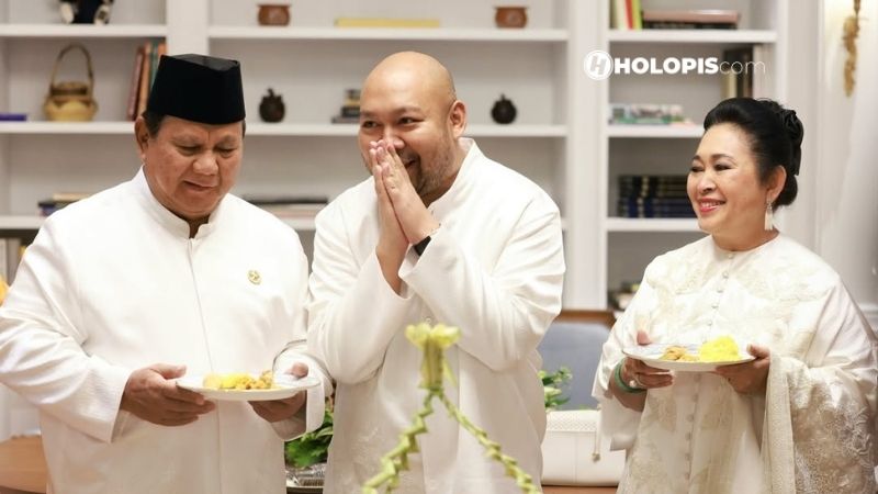 Prabowo dan Titiek Kompak Rayakan Ultah Didit, Penuh Kehangatan Keluarga Prabowo Dan Titiek Kompak Rayakan Ultah Didit Holopis 4
