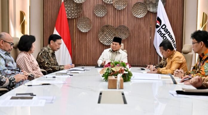 Presiden Prabowo Den Holopis