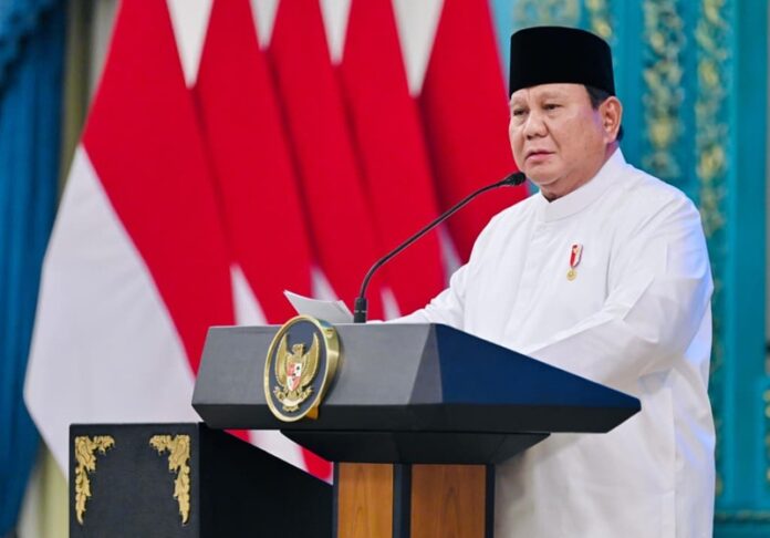Presiden Prabowo Subianto Saat Memberikan Pernyataan Di Peringatan Nazulul Quran Tingkat Kenegaraan Tahun 1447 H Di Istana Negara Holopis