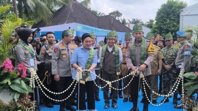 Program 110 Jembatan Polri Holopis
