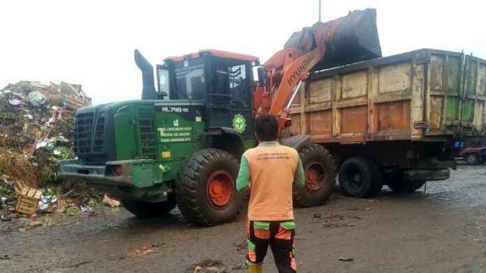 Sampah Pasar Induk Kramat Jati Holopis