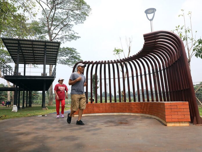Taman Bendera Pusaka Holopis