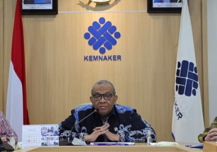 Wamenaker Afriansyah Noor Holopis