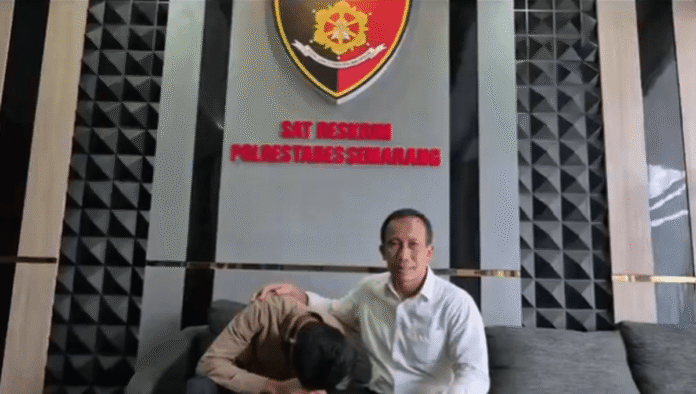 Zainal Abidin Petir Dampingi Arnendo Di Polrestabes Semarang Holopis