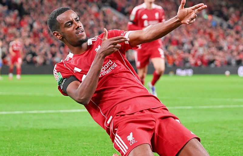Alexander Isak Saat Selebrasi Gol Dengan Liverpool Holopis