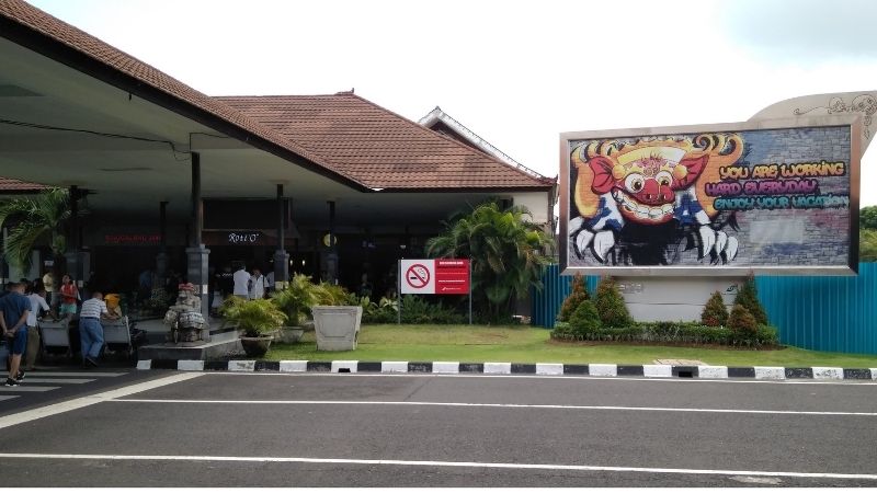 Bandara Bali Holopis