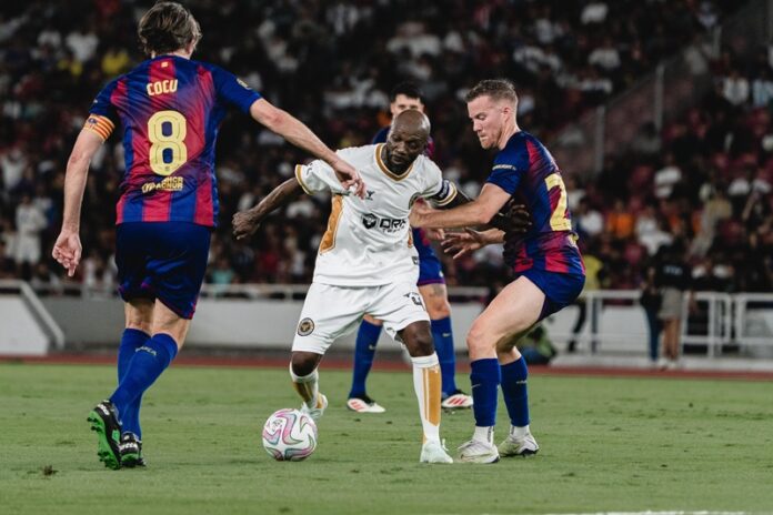 Barcelona Legends Vs Drx World Legends Pada Laga Clash Of Legends Jakarta 2026 Holopis