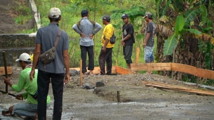 Jembatan Gantung Garuda Klaten Holopis