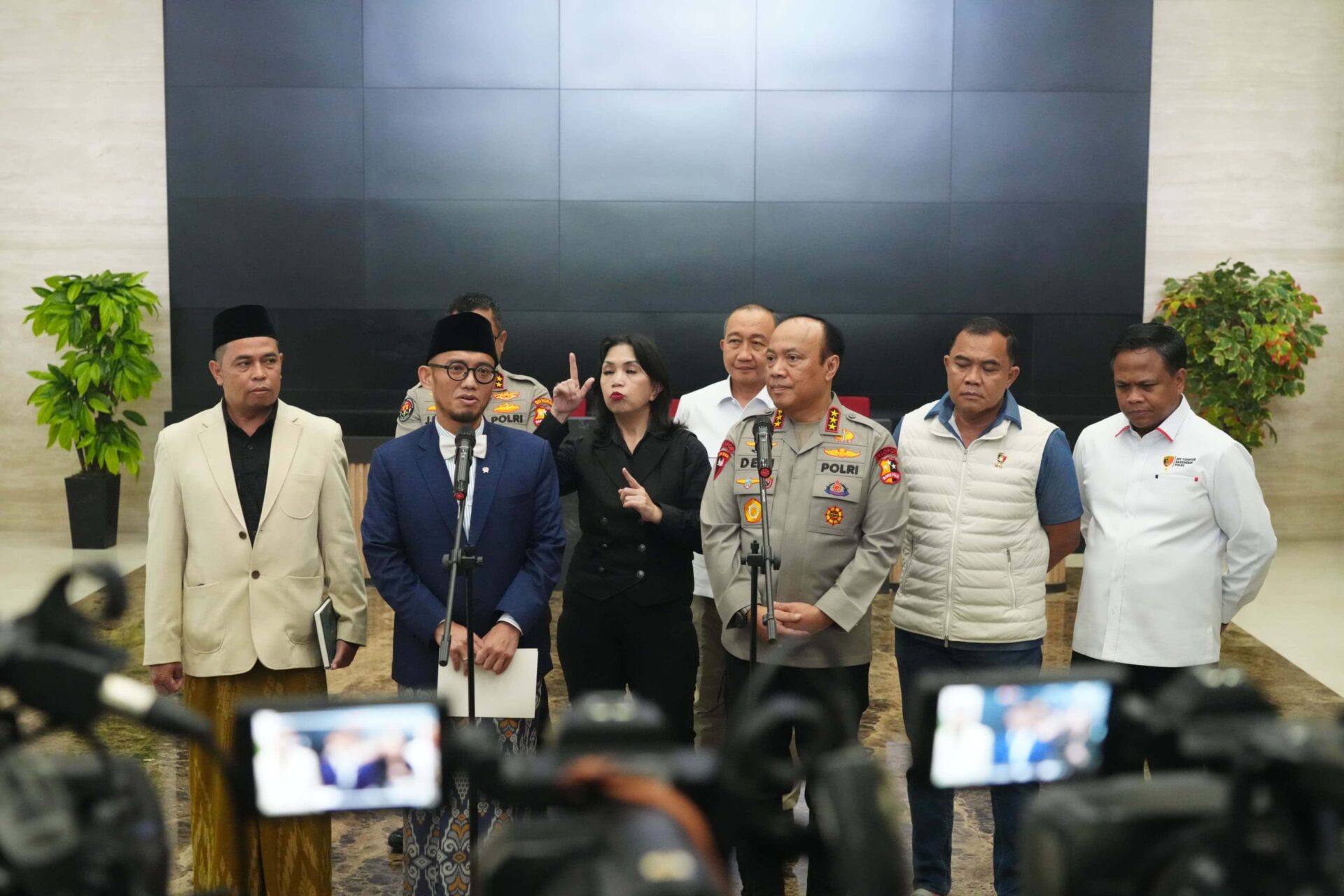 Kemehaj Dan Polri