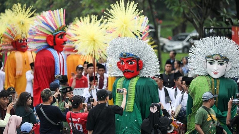 Lebaran Betawi Holopis