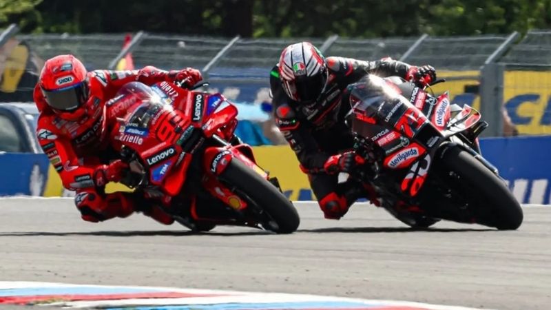 Marc Marquez Dan Marco Bezzecchi Holopis