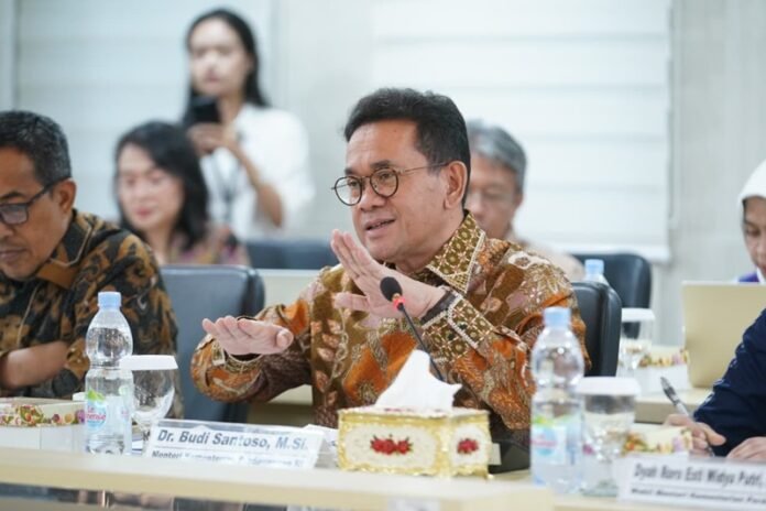 Mendag Busan Saat Raker Dengan Dpd Ri Holopis