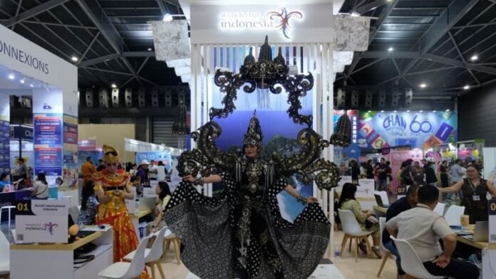 Natas Travel Fair Holopis