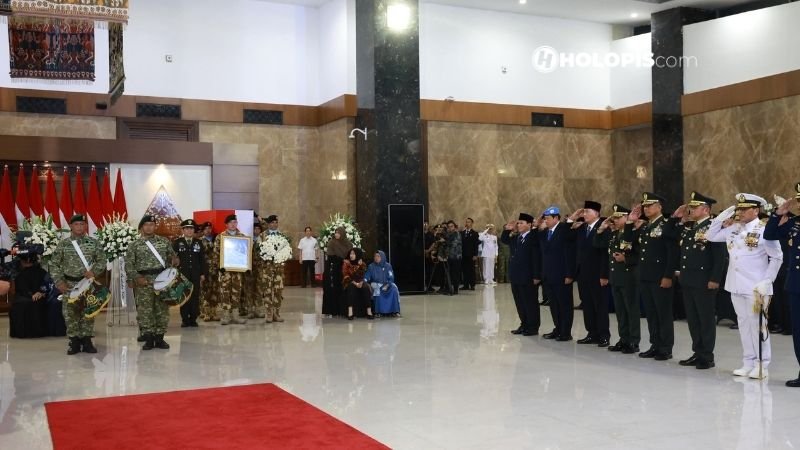Penghormatan Terakhir 3 Jenazah Prajurit Tni Holopis 2 Penghormatan Terakhir 3 Jenazah Prajurit Tni Holopis 2