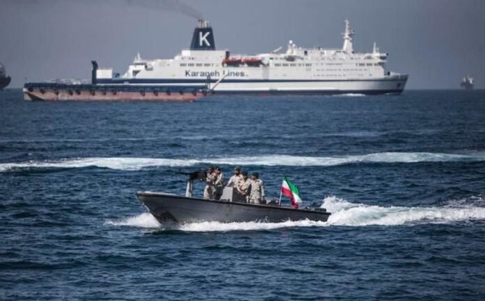 Selat Hormuz Holopis