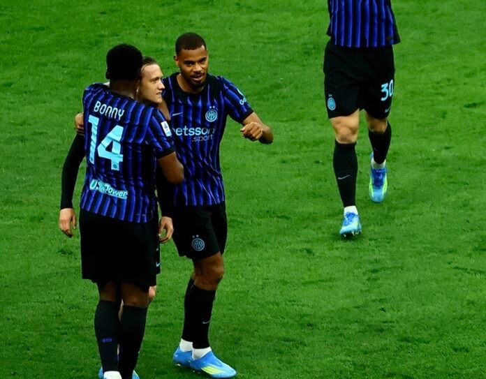 Skuad Inter Milan Saat Selebrasi Gol Lawan Cagliari Holopis