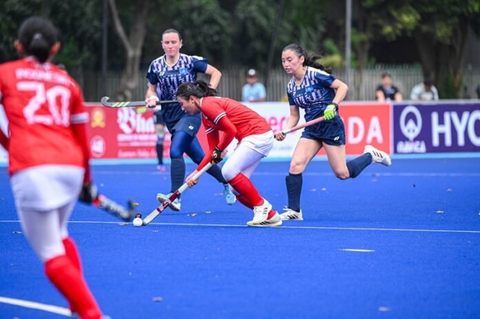 Timnas Hockey Field Putri Indonesia Saat Menghadapi Kazakhstan Di Laga Perdana Kualifikasi Asian Games 2026 Holopis