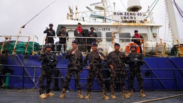 Holopis Kapal Illegal Fishing